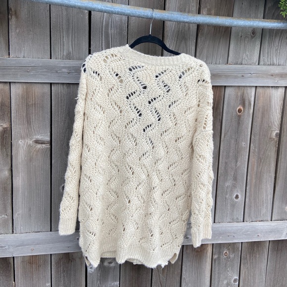 Mak Boyfriend Style Cardigan w/ Deep V-neck and Pockets - Picture 4 of 4